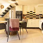 Fitz Of Inch - Exclusive & Self-catering