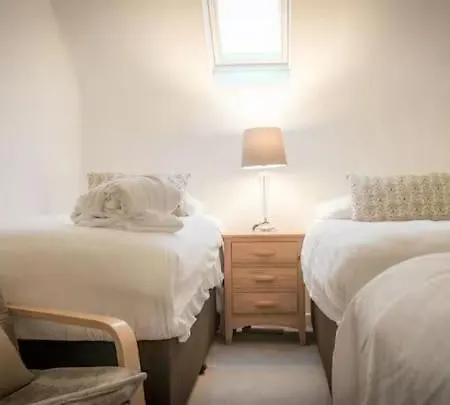 Fitz Of Inch ゲストハウス ストラッドバリー