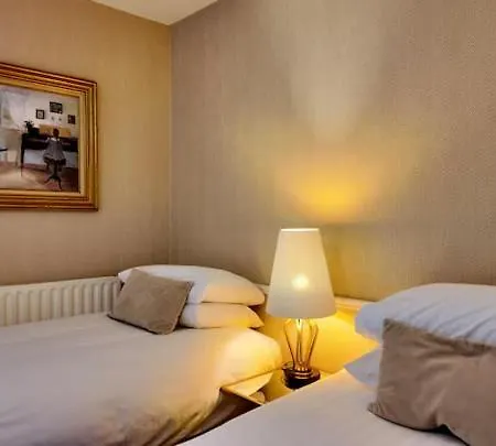 Fitz Of Inch ゲストハウス 4*