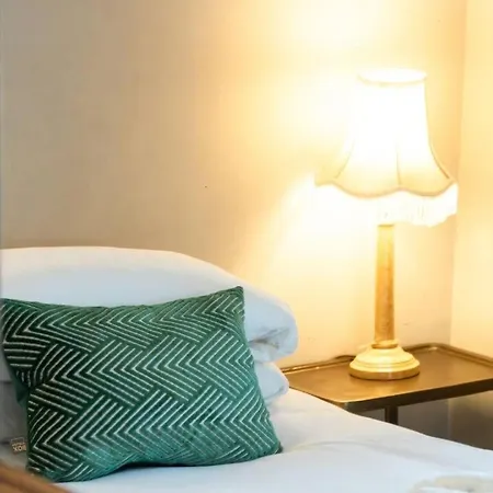 Fitz Of Inch 4* ストラッドバリー