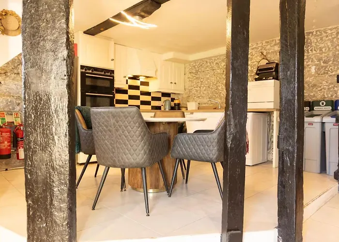 Fitz Of Inch - Exclusive & Self-catering 4*
